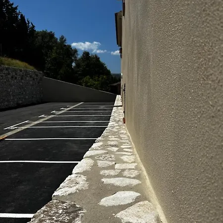 Апартаменты Catalina Сен-Флоран