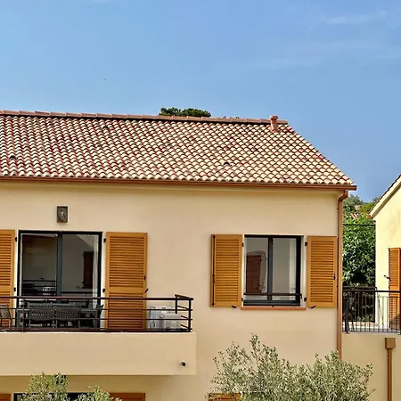 Daire Catalina Saint-Florent (Corsica)